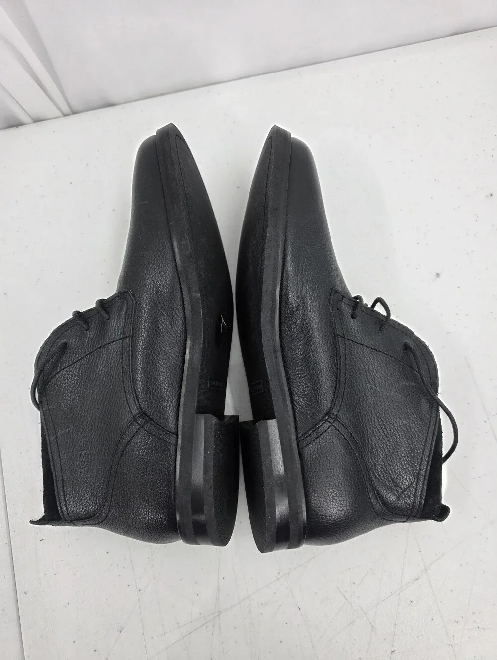 Cole Haan C24524 Men’s Pebble Leather Ogden Stitch Chukka Boots Black Sz 10.5M.
